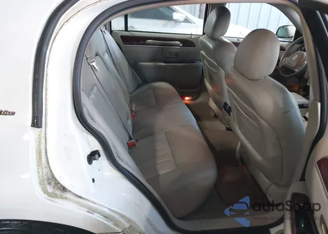 2004 Lincoln Town Car Signature from USA, damaged, VIN 1LNHM81W54Y659610